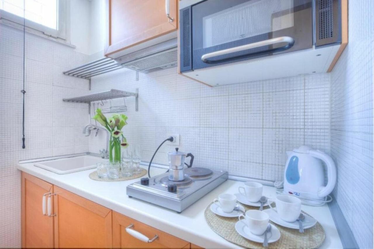 Penna Relais Al Corso Bed & Breakfast Rome Bagian luar foto